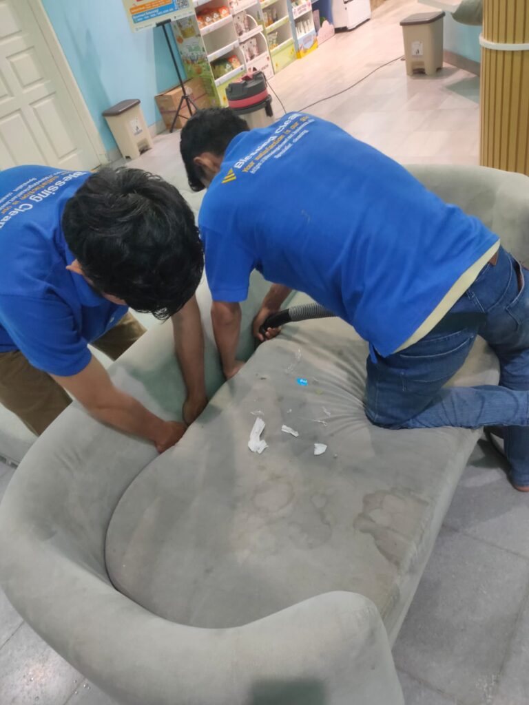 Jasa Cuci Sofa dan Spring Bed di Cisarua – Blessing Clean