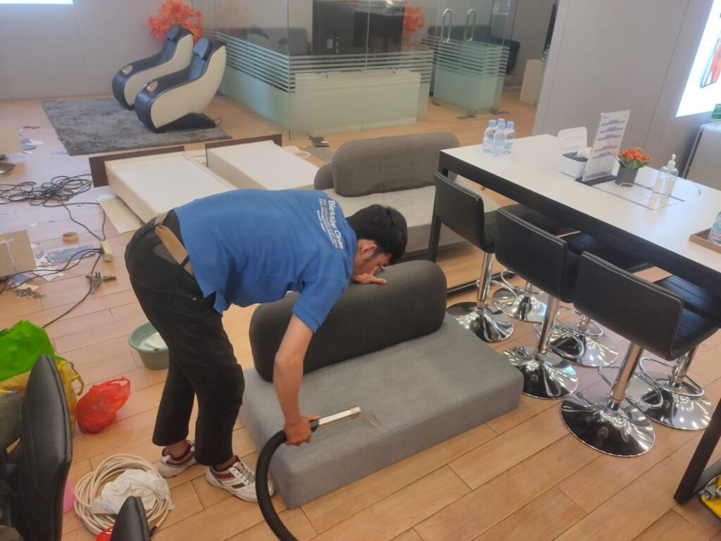 Jasa Cuci Sofa Cilandak Jakarta Selatan Profesional & Bergaransi | Blessing Clean