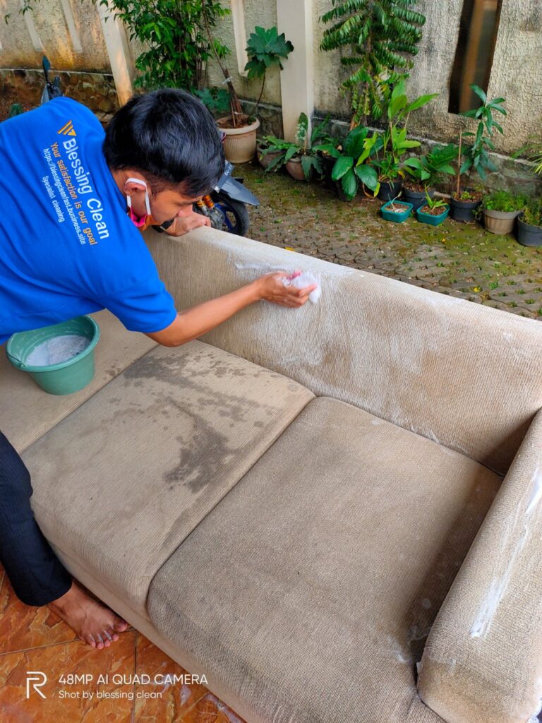 Jasa Cuci Sofa Dan Spring Bed Kebagusan No. 1 | Blessing Clean