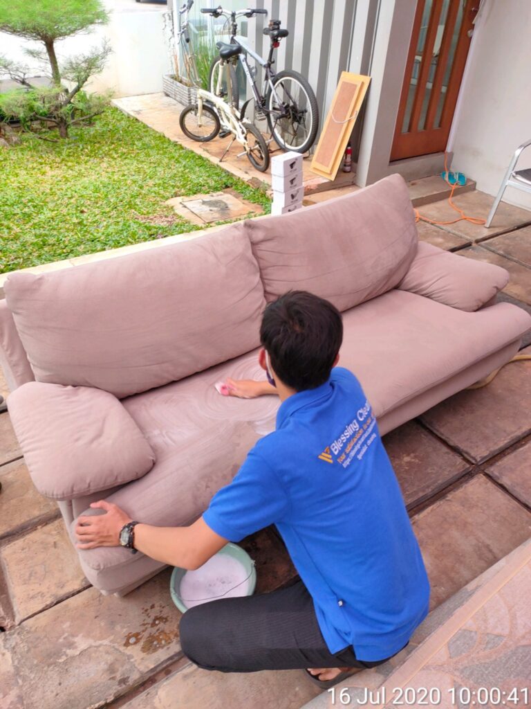 Jasa Cuci Sofa Di Ciasmara Bogor